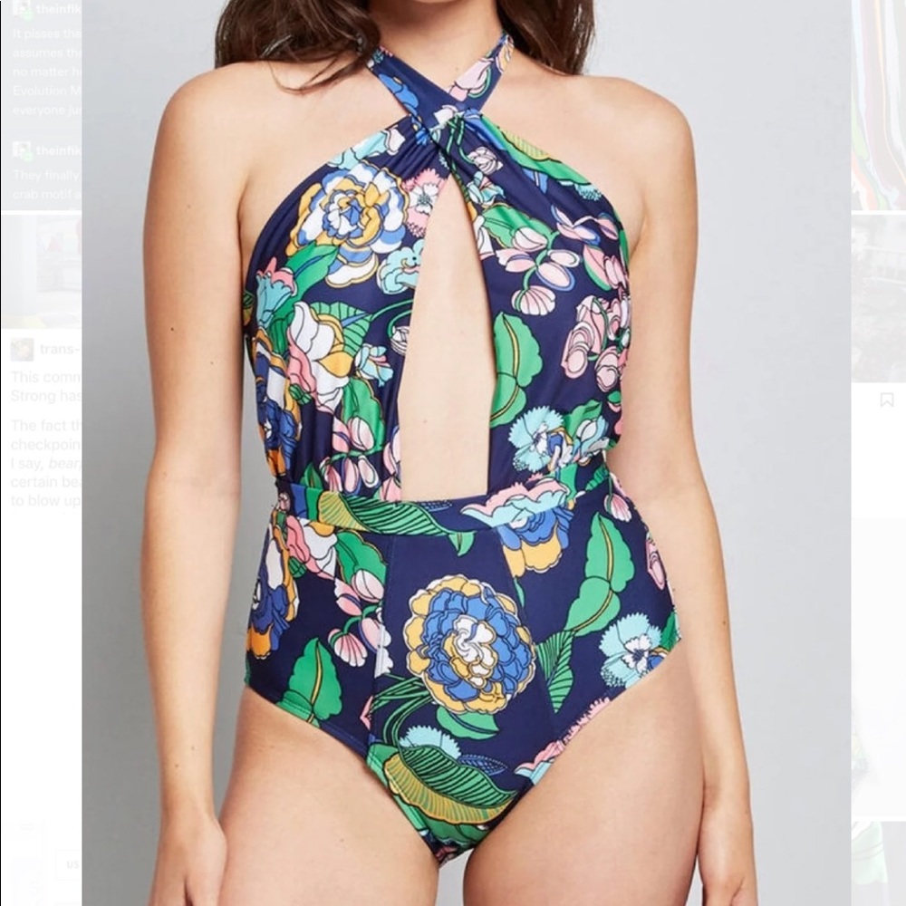 Retro ModCloth Swimsuit!